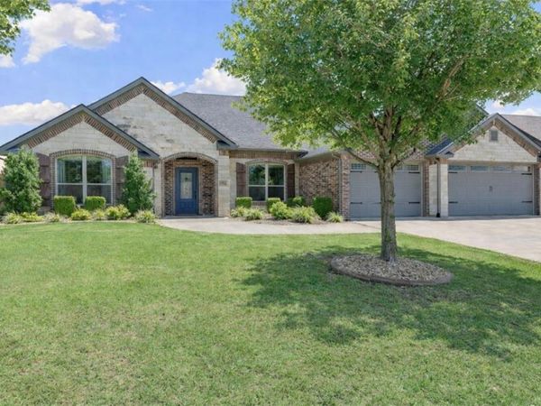 2701 SW Glenn Ridge Road , Bentonville, AR 72713