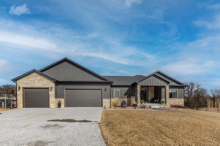 6440 Bass Creek Court , Hickman, NE 68327