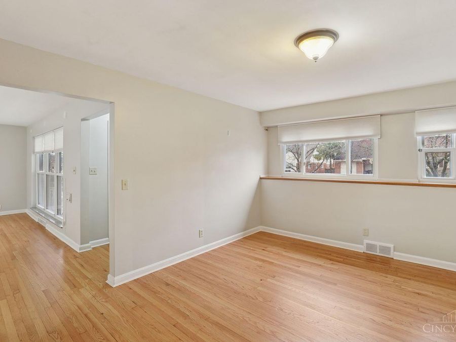7873 Bobolink Drive, Cincinnati, OH 45224 Photo 10