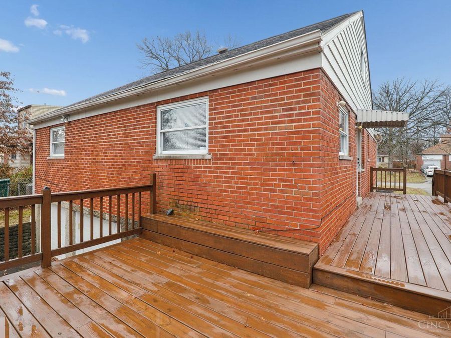 7873 Bobolink Drive, Cincinnati, OH 45224 Photo 37