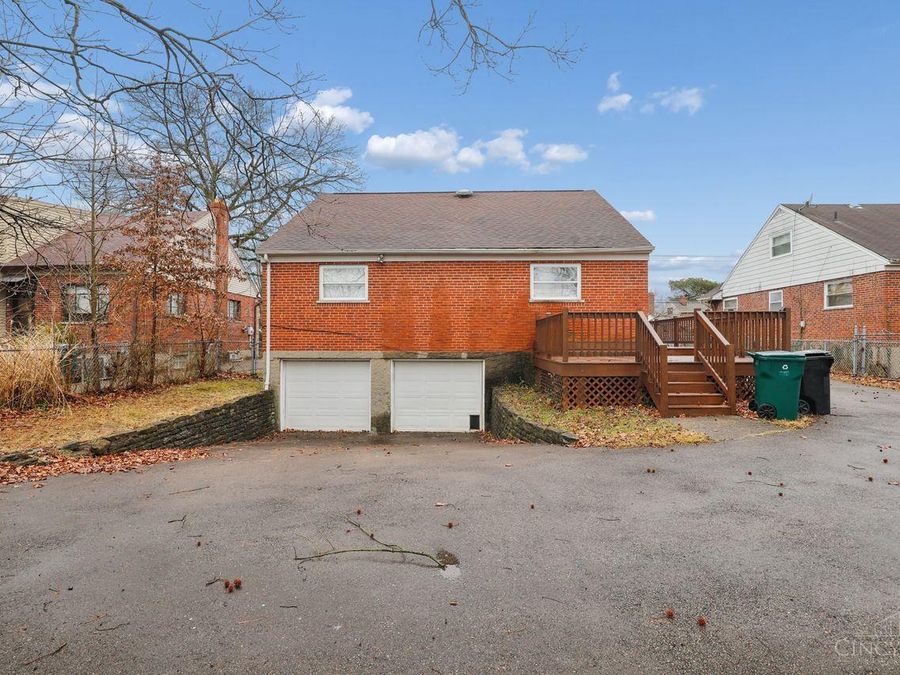 7873 Bobolink Drive, Cincinnati, OH 45224 Photo 38