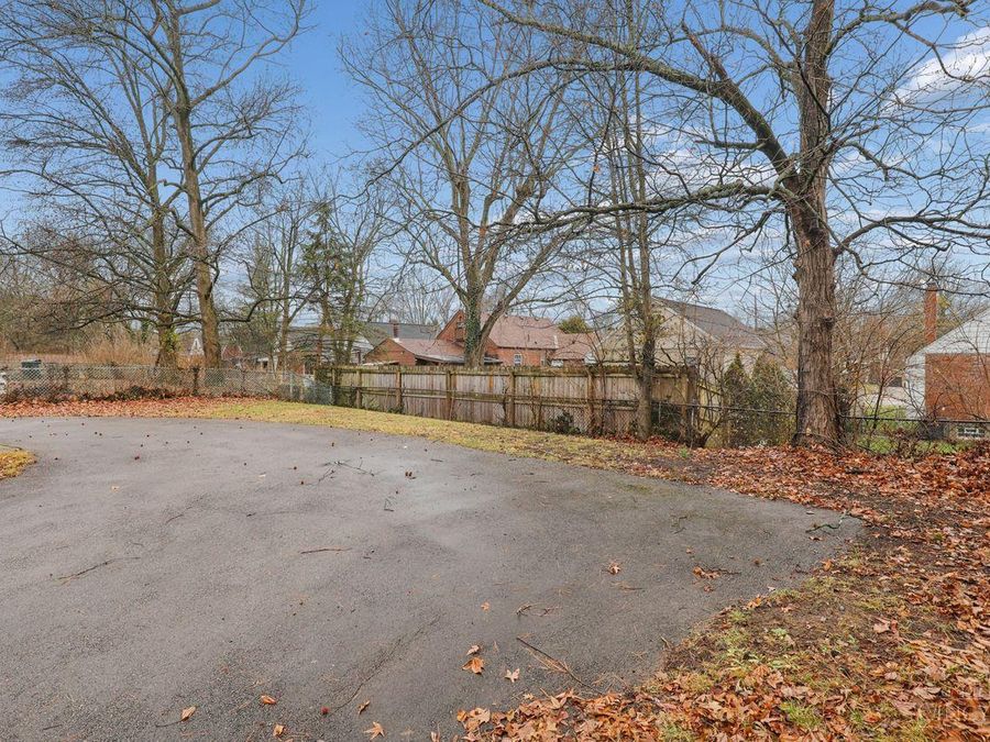 7873 Bobolink Drive, Cincinnati, OH 45224 Photo 40