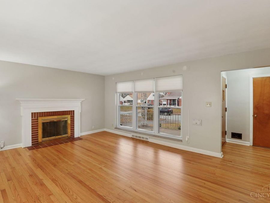 7873 Bobolink Drive, Cincinnati, OH 45224 Photo 6