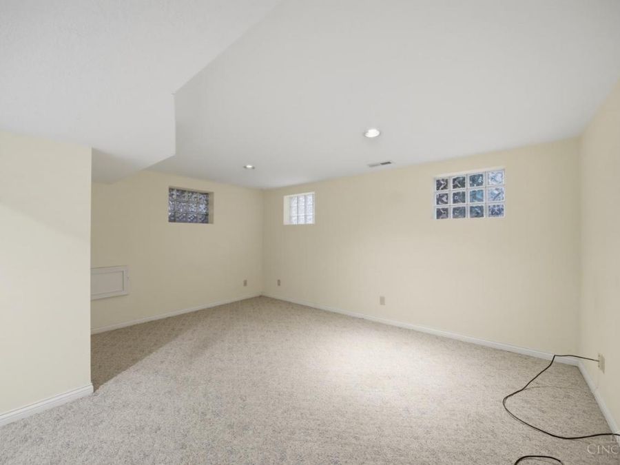943 Weninger Circle, Cincinnati, OH 45203 Photo 29
