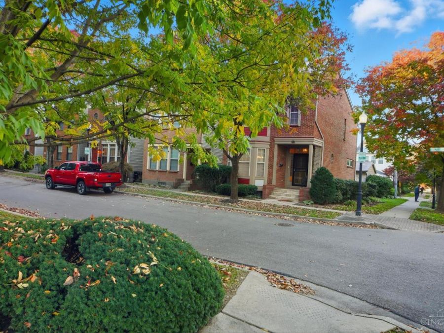 943 Weninger Circle, Cincinnati, OH 45203 Photo 5