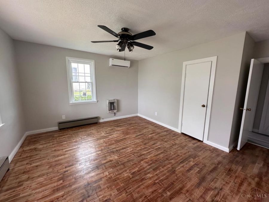 9 Sugar Street, Sinking Spring, OH 45172 Photo 6