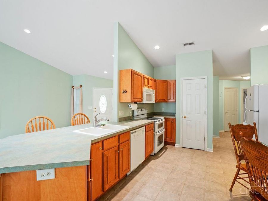 700 Villa Court, Trenton, OH 45067 Photo 11