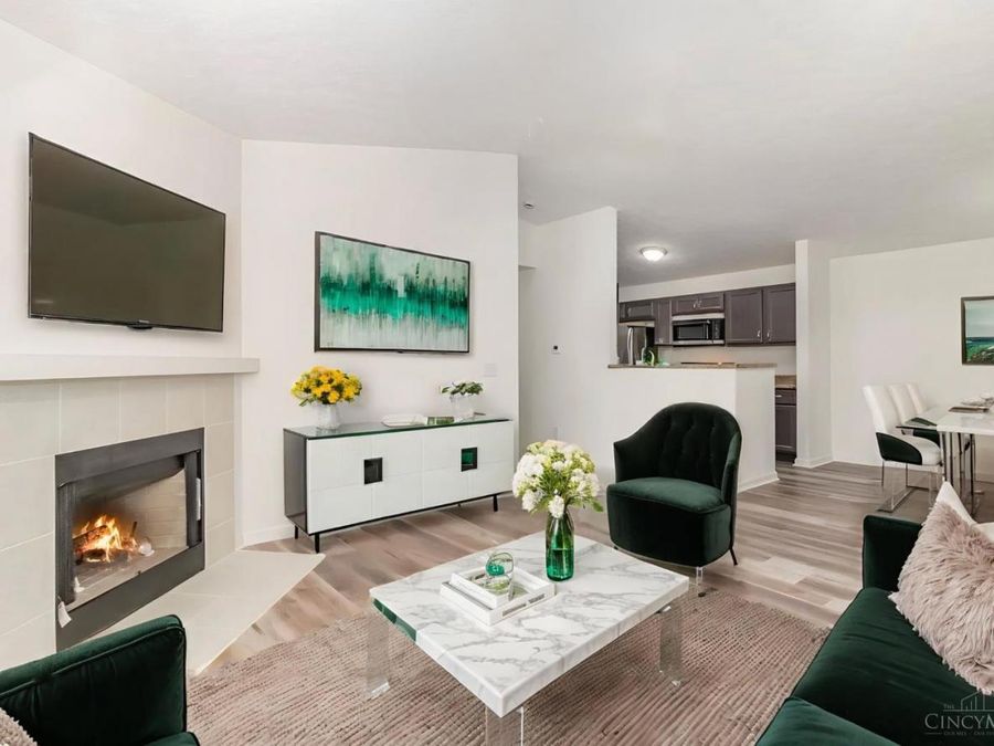 210 Carrington Place, Unit 311, Loveland, OH 45140 Photo 3
