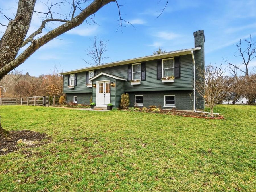 2 Kris Circle, Terrace Park, OH 45174 Photo 2