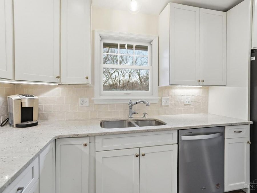 2 Kris Circle, Terrace Park, OH 45174 Photo 9