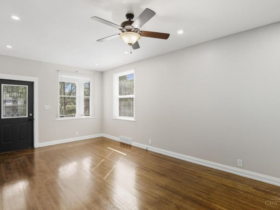 2711 Baker Avenue, Cincinnati, OH 45211 Photo 4