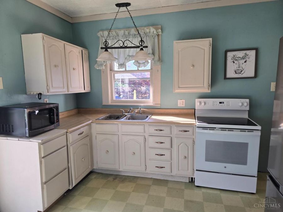 508 N Broadway Street, Marion Township, OH 45107 Photo 8