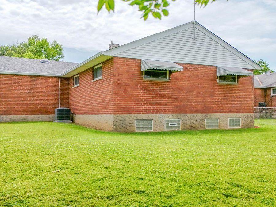 8613 Brent Drive, Springfield Township, OH 45231 Photo 29