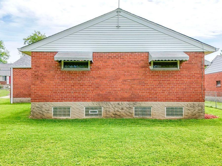 8613 Brent Drive, Springfield Township, OH 45231 Photo 31