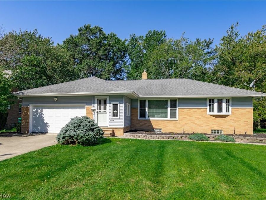 774 Kenbridge Drive , Richmond Heights, OH 44143 Photo 1