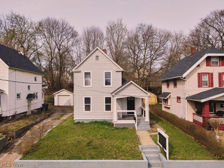 994 Moeller Avenue , Akron, OH 44307 Photo 1