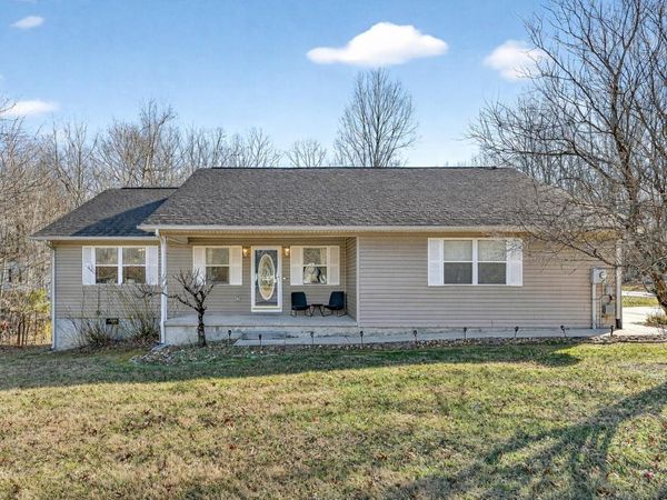 477 Lincolnshire Dr , Crossville, TN 38555