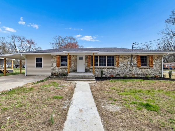 303 Lucas St , Huntland, TN 37345