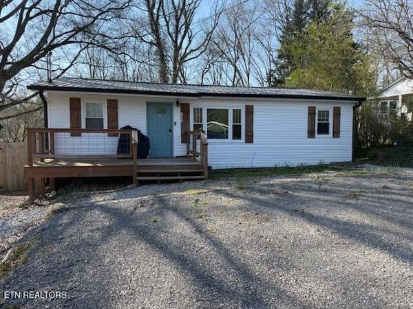 133 Briggs Drive , Harriman, TN 37748