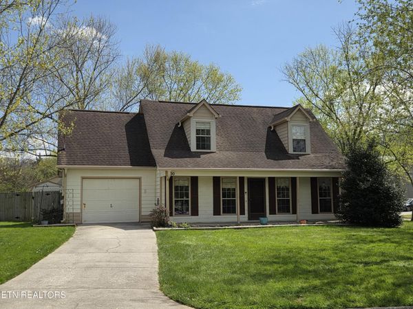 700 Penfield Lane , Knoxville, TN 37918