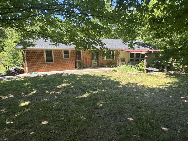185 Blackford Rd , Cunningham, TN 37052