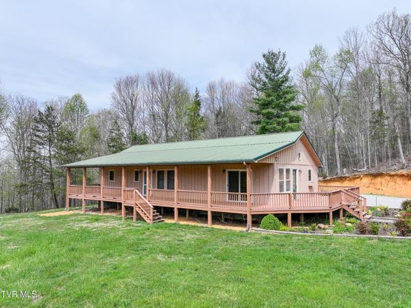 805 Fox Road, Chuckey, TN 37641