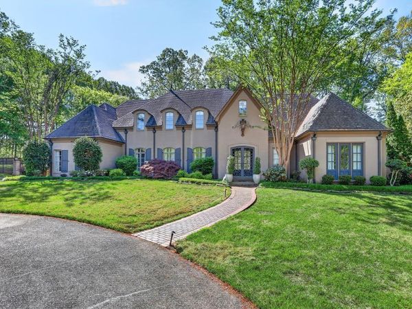 9771 LEGENDS DR, Collierville, TN 38139