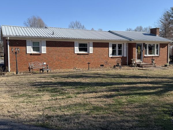 914 Faulkner Springs Rd , McMinnville, TN 37110