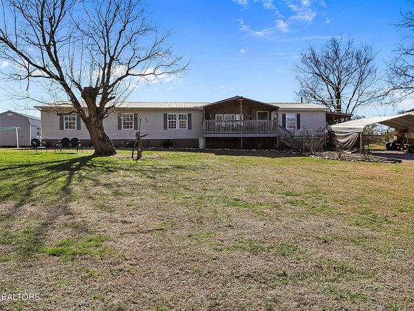 822 Regan Rd , Strawberry Plains, TN 37871