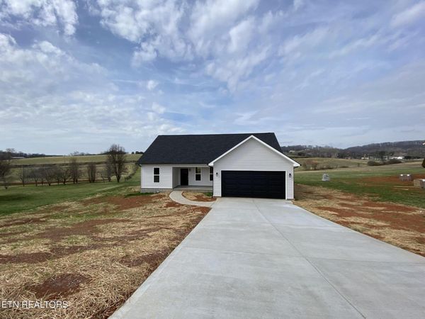 310 Moores Way , Madisonville, TN 37354