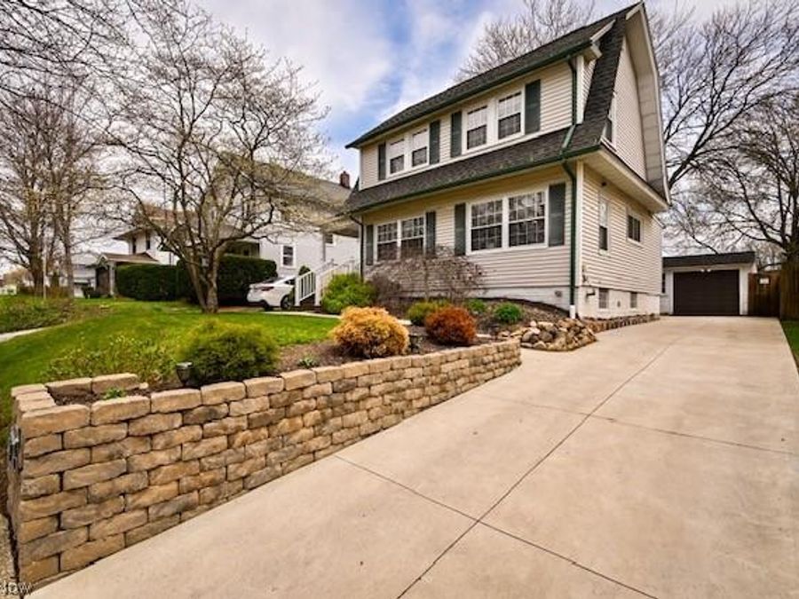 1813 Glenmount Avenue , Akron, OH 44301 Photo 1