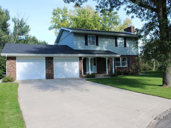 20762 468th Avenue , Morris, MN 56267