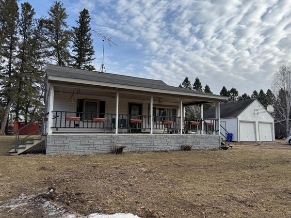 5565 County Road 12 , Moose Lake, MN 55767