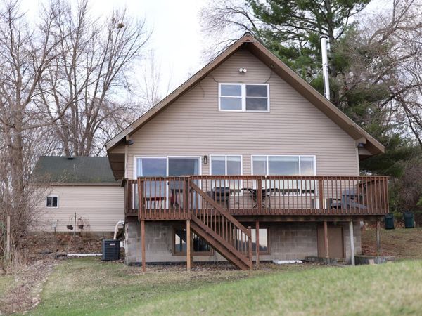 2358 Crest Way , Rush City, MN 55069