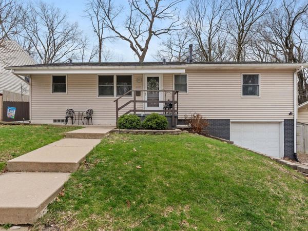 4610 8th Avenue, Moline, IL 61265