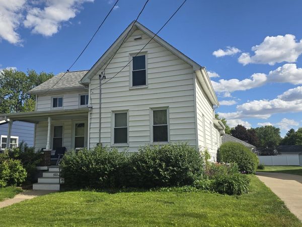 522 E South Street , Geneseo, IL 61254