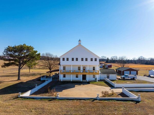 257 AR Hwy 230 , Cave City, AR 72521