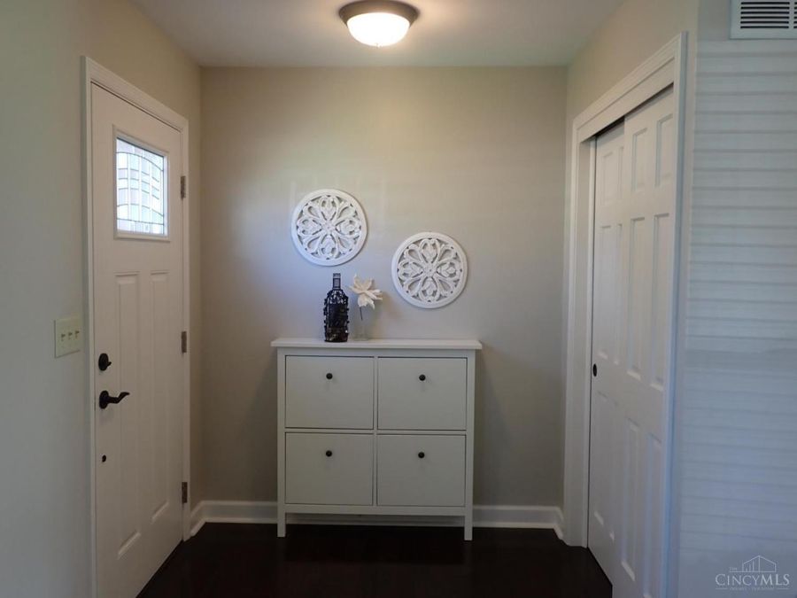 8031 Anvil Court, West Chester, OH 45069 Photo 2