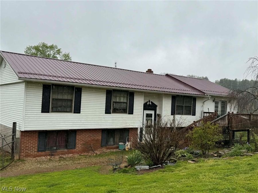 4256 Arbor Road NE, Mechanicstown, OH 44651 Photo 1