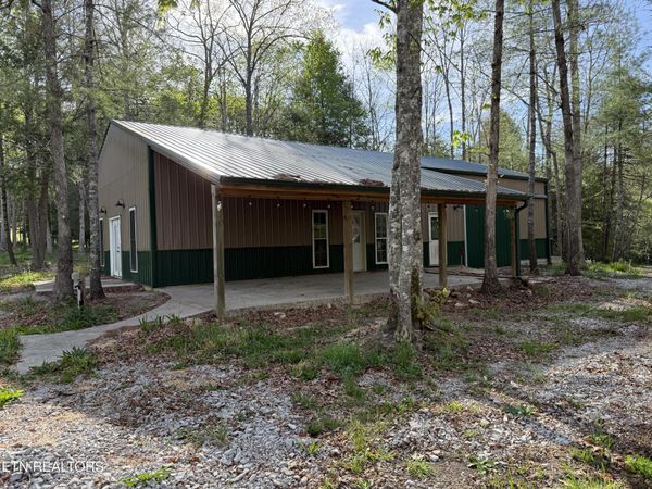223 Crouch Branch Lane, Allardt, TN 38504