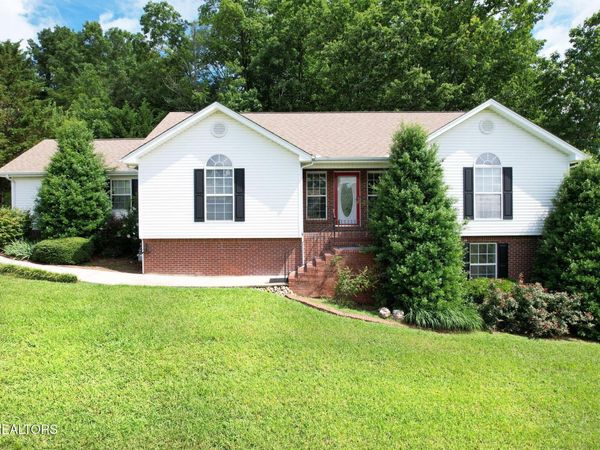 1454 NW Benjamin Circle, Cleveland, TN 37312