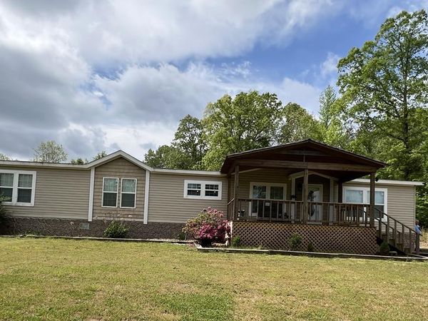 301 China Rd., Pope, MS 38658