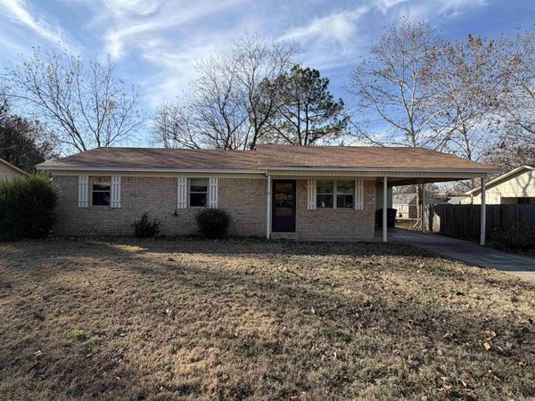 19 Hartwell , Searcy, AR 72140