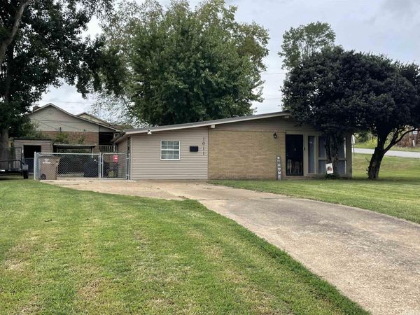 1011 Hilltop , Wynne, AR 72396