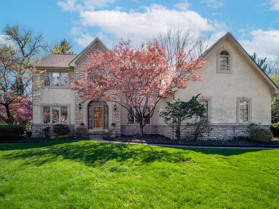 101 Walnut Woods Court , Columbus, OH 43230 Photo 1