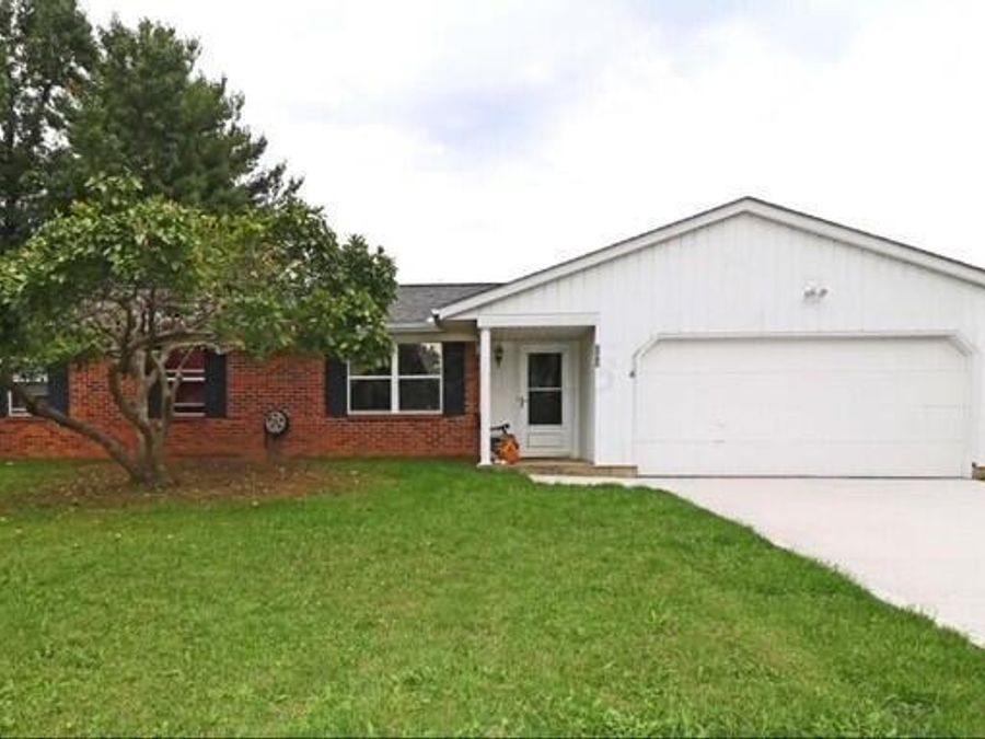 299 Powder Horn Place , Canal Winchester, OH 43110 Photo 1