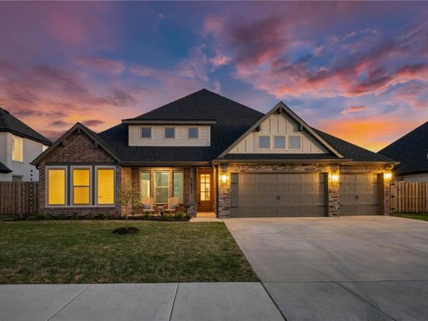 1411 Tiffany Street , Centerton, AR 72719
