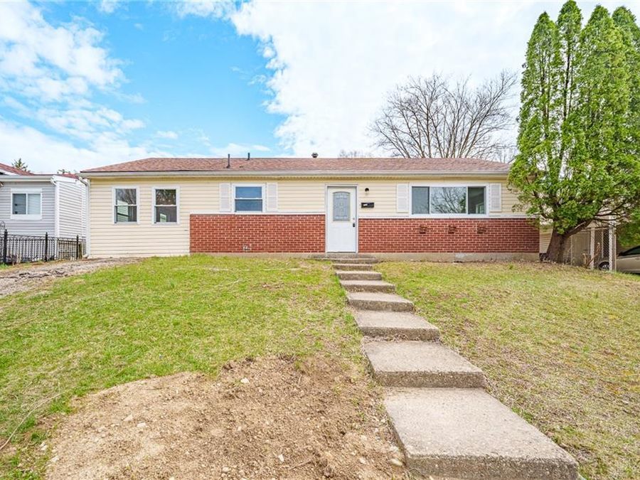 1692 Hopewell Avenue, Jefferson Township, OH 45417 Photo 1