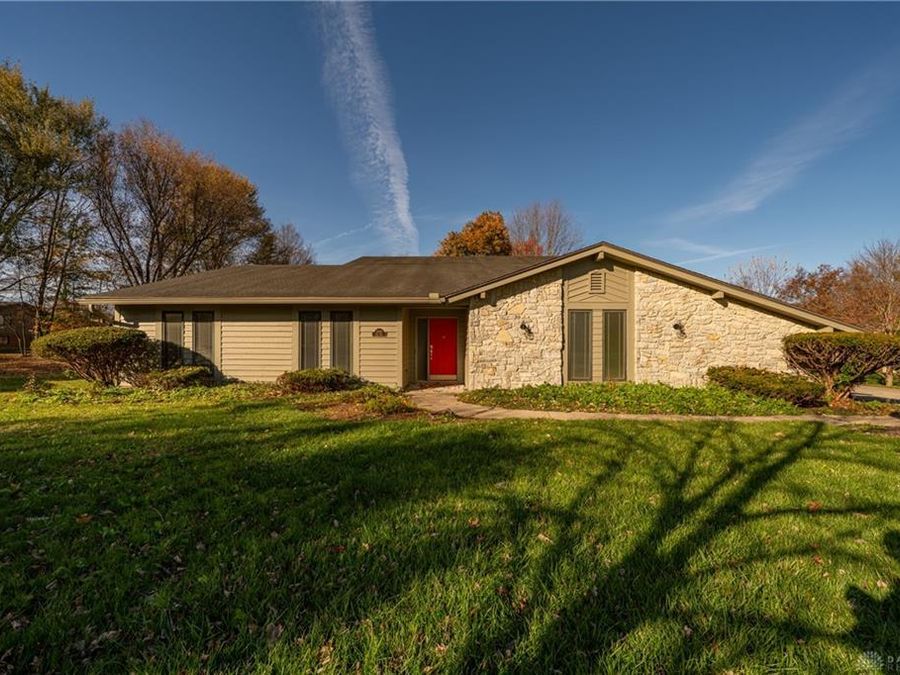 2550 Chess Wood Point, Centerville, OH 45458 Photo 1