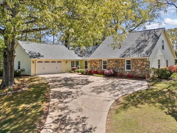3182 Wicks Lake Drive, Marietta, GA 30062